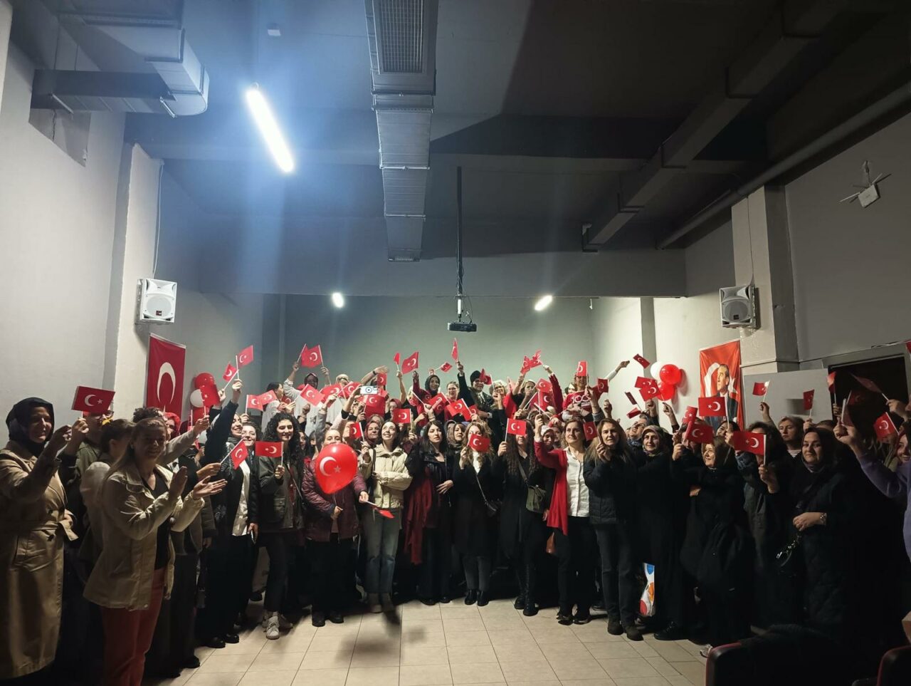 Bursa Olgunlaşma Enstitüsü’nde Cumhuriyet coşkusu