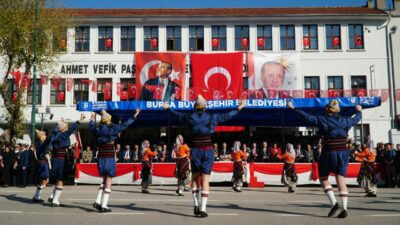 Cumhuriyet’in 102. yılı Bursa’da coşkuyla kutlandı