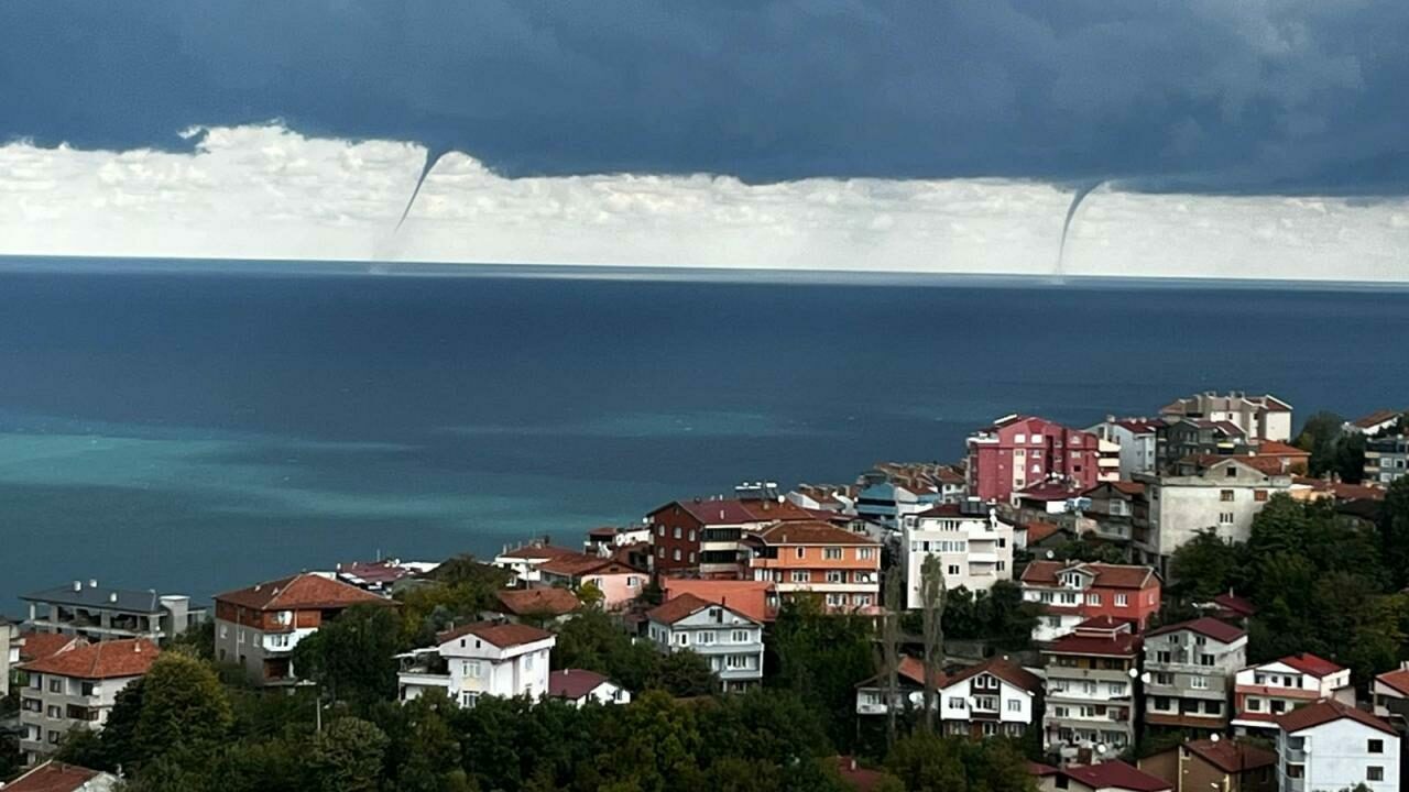 Zonguldak’ta denizde hortum oluştu