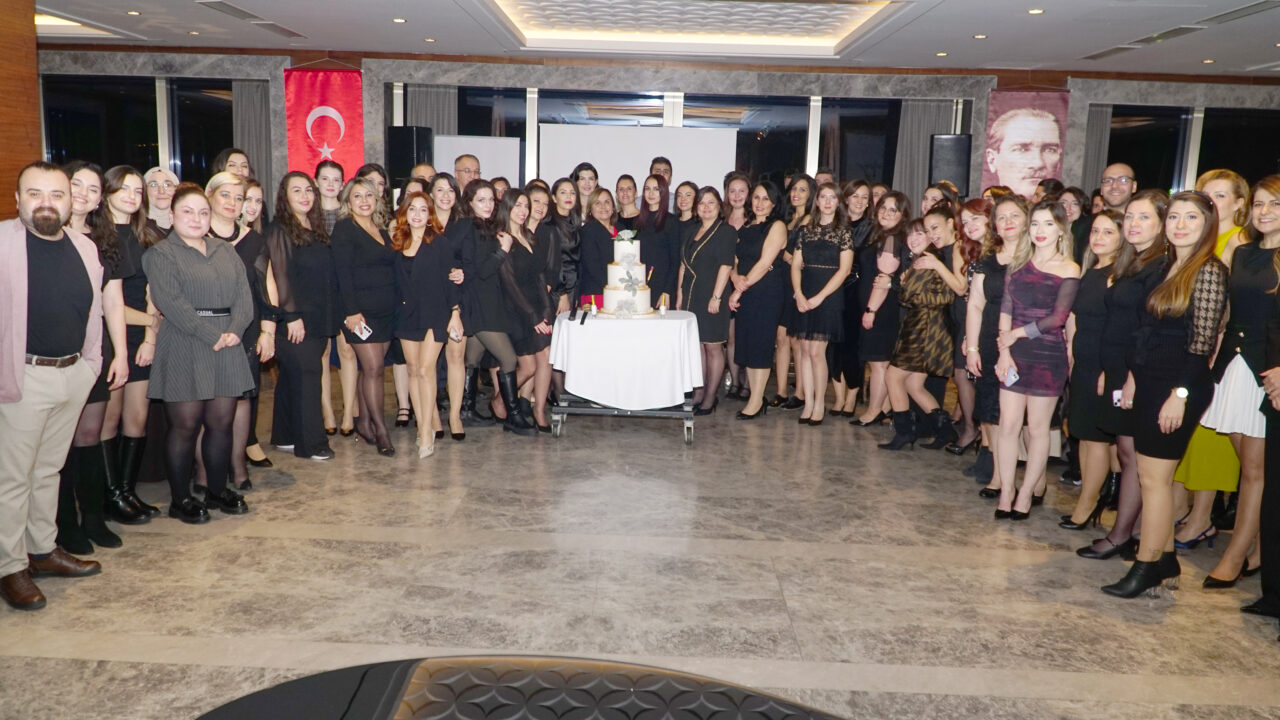 Doğa Koleji’nden Öğretmenler Günü’nde görkemli gece