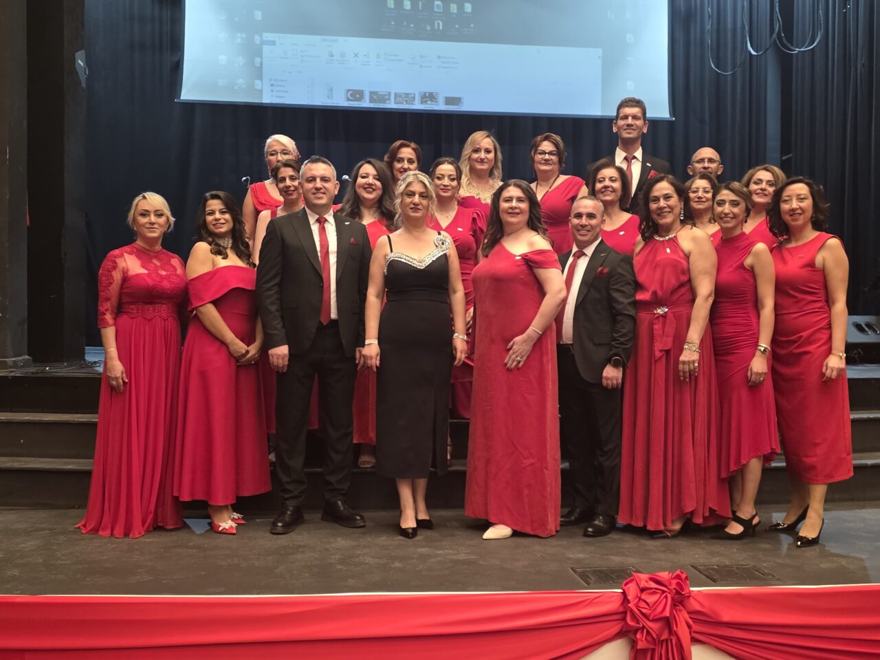 Bursa’da İK 360 Platformu’ndan muhteşem Cumhuriyet konseri Bursa’da İK 360 Platformu’ndan muhteşem Cumhuriyet konseri