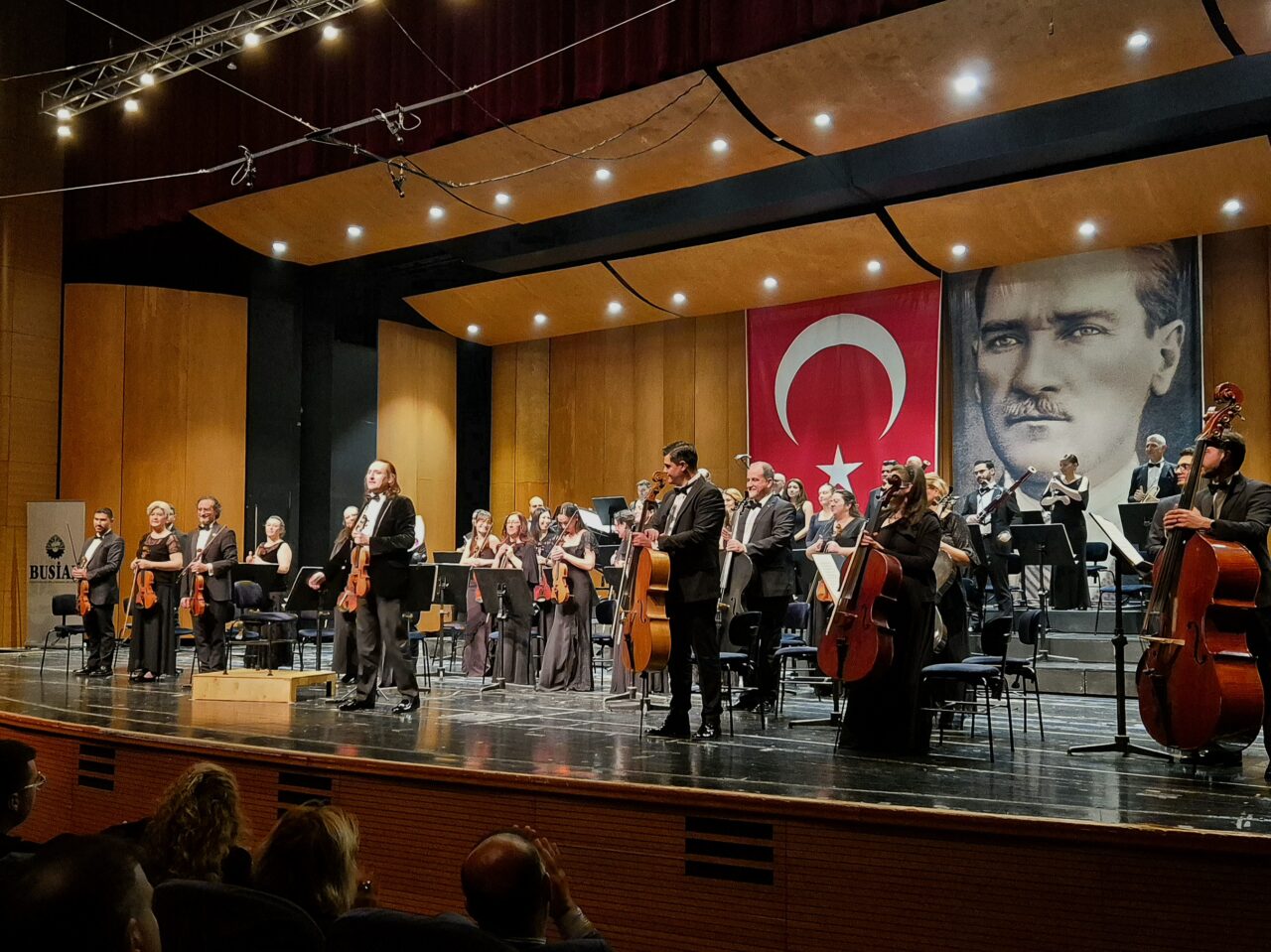 Bursa’da Atatürk müzikle anıldı