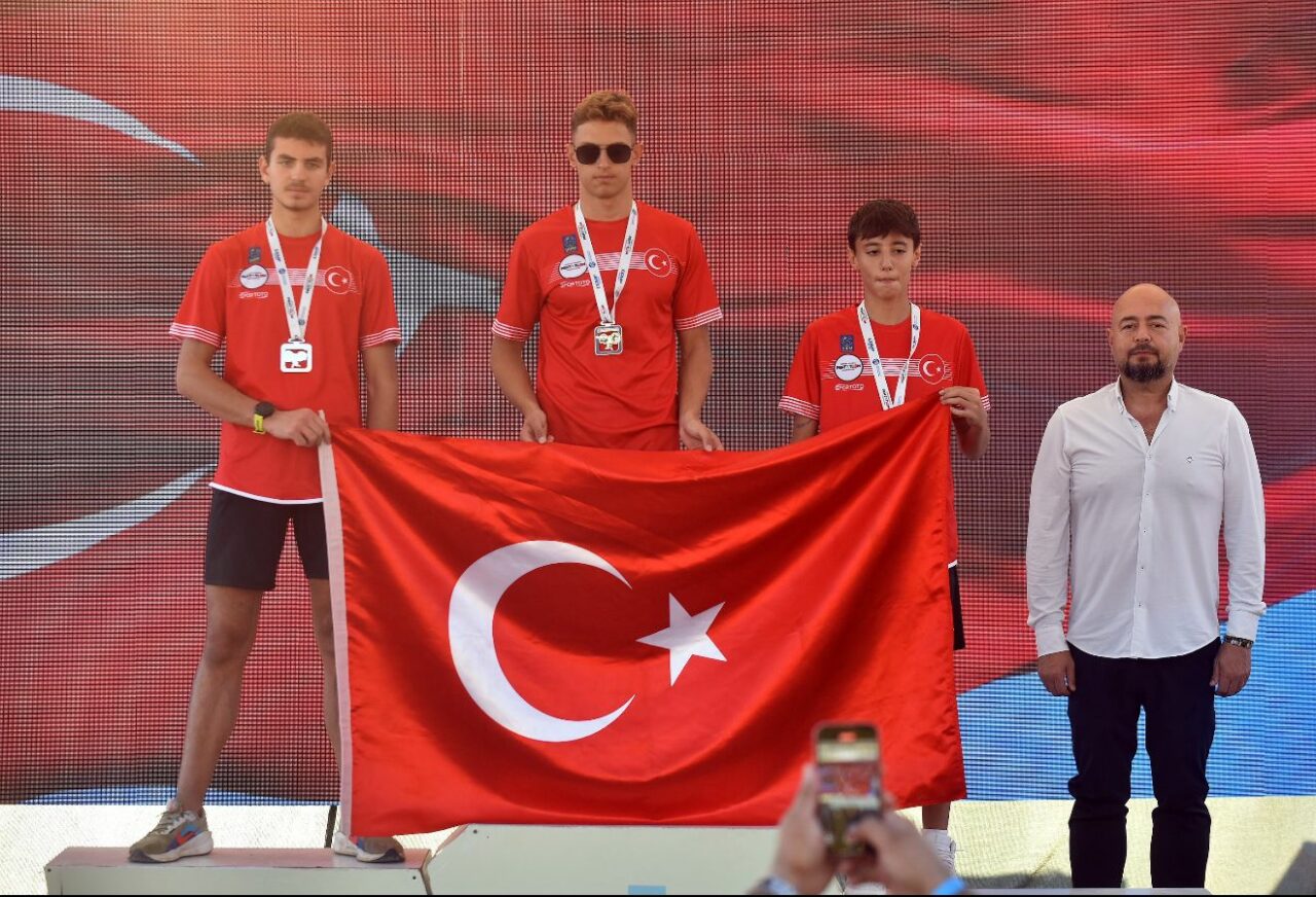 Bursa Büyükşehir Belediyesporlu Kurtulan’dan 4 Avrupa şampiyonluğu