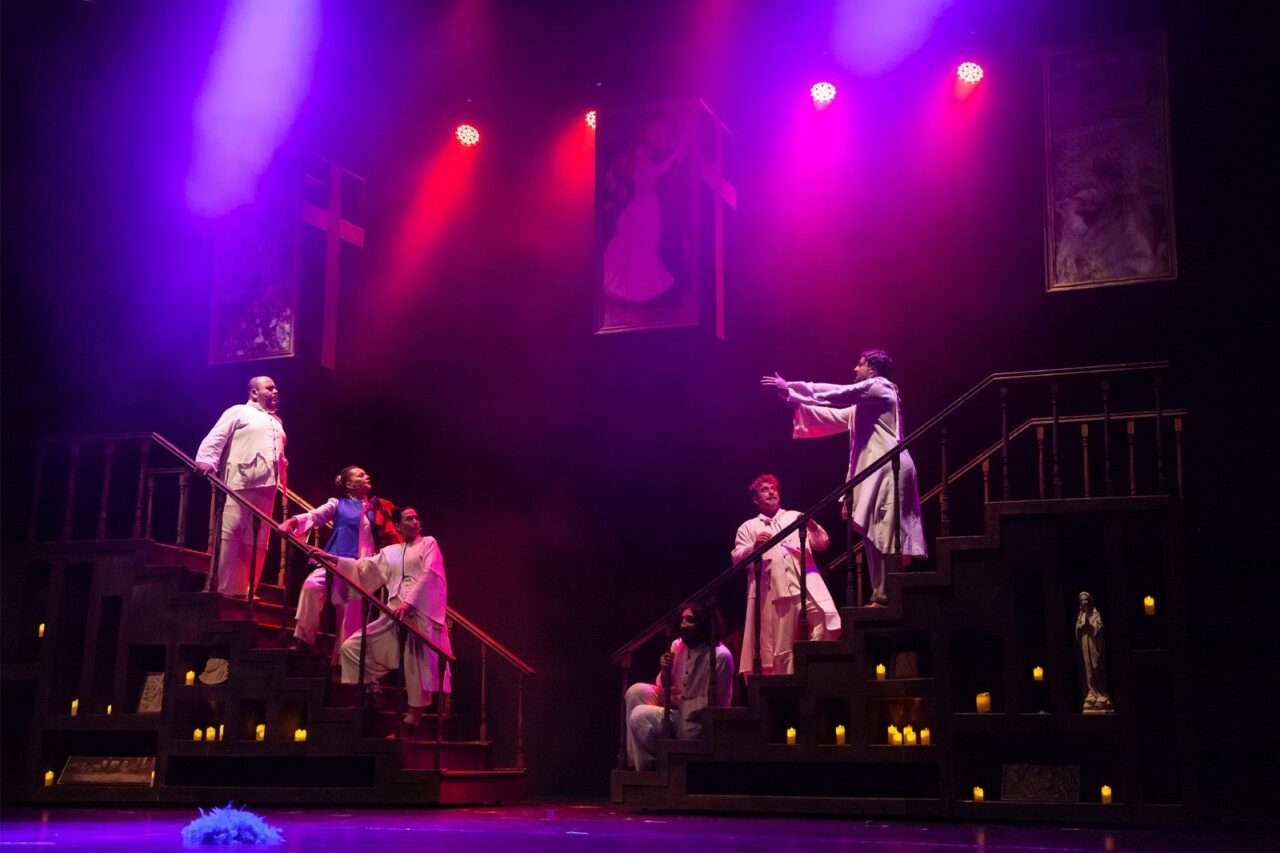 Bursa Şehir Tiyatrosu perdelerini ücretsiz açıyor Bursa Şehir Tiyatrosu perdelerini ücretsiz açıyor