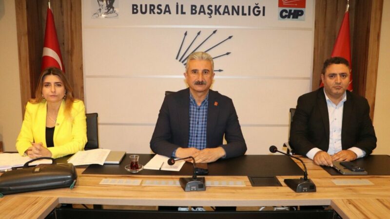 CHP Bursa İl yönetiminde görev dağılımı yapıldı Cumhuriyet Halk Partisi (CHP) Bursa İl Başkanlığı'nın yeni yönetim kurulunda
