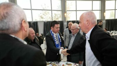 Başkan Aydın’a Ovaakça’da hizmet teşekkürü