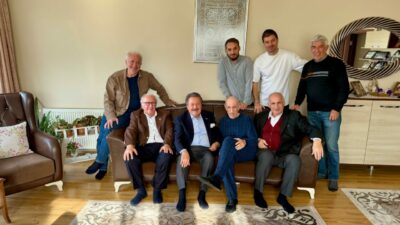 Devlet eski Bakanı Cavit Çağlar’dan Bursaspor’un unutulmaz ismi Kemal Batmaz’a sürpriz ziyaret