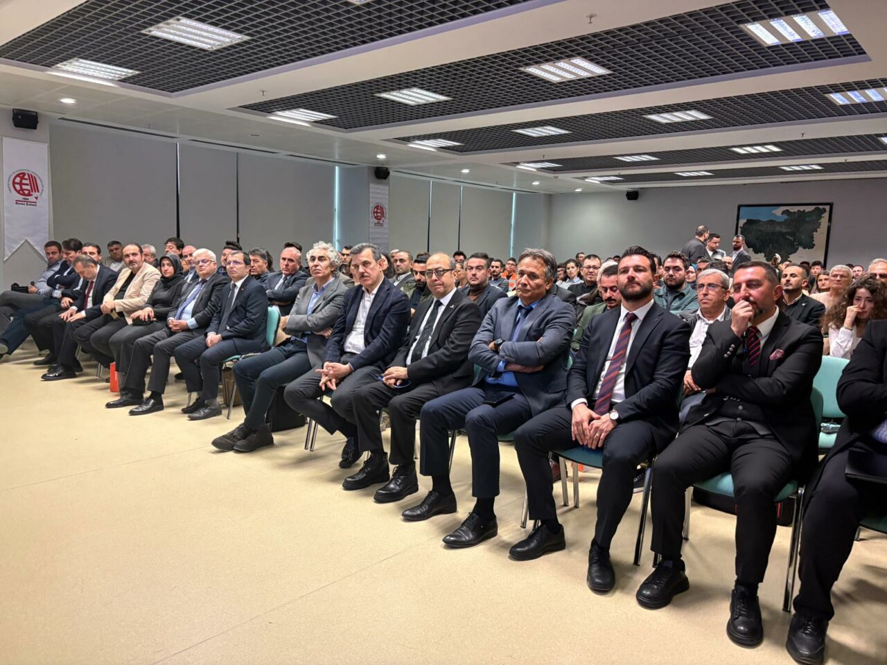 Bursa’nın bitmeyen kâbusu için 26 kilometrelik yeni yol önerisi Bursa’nın bitmeyen kâbusu için 26 kilometrelik yeni yol önerisi