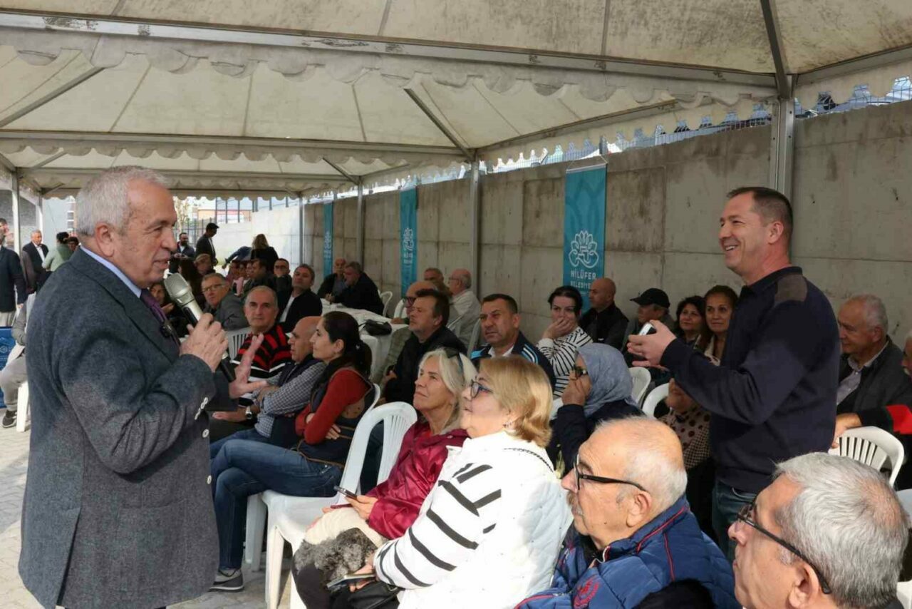 Bursa’da mahalle buluşmasında öne çıkan detay: Başkan adım adım takipte