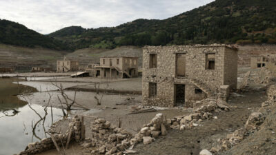Yunanistan’daki su krizi böyle görüntülendi