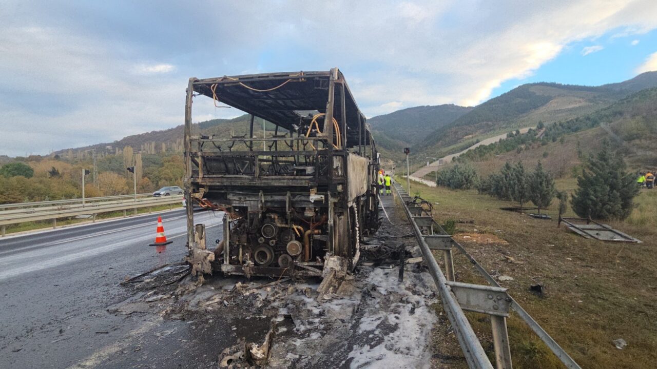 Bursa’da öğrencileri taşıyan otobüs yandı