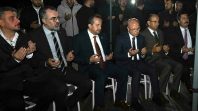 AK Parti heyeti, Bursa’nın şehidinin ailesini ziyaret etti