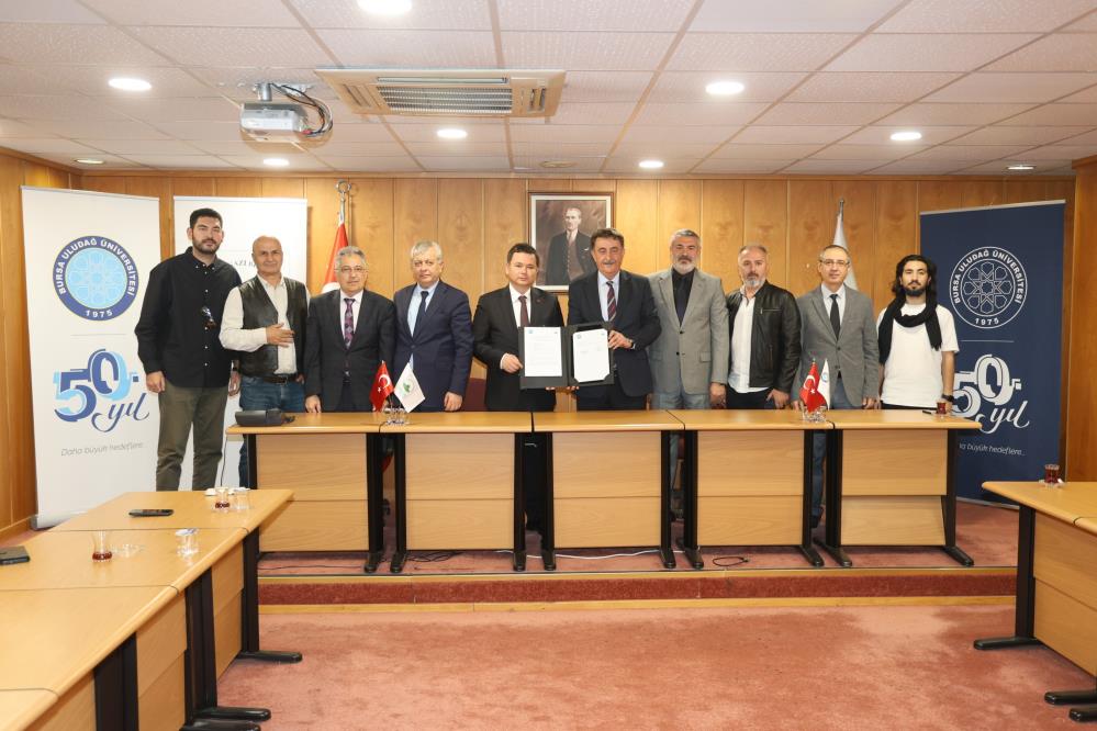 Bursa’nın yeni meydanına yeni proje! İmzalar atıldı Bursa’nın yeni meydanına yeni proje! İmzalar atıldı