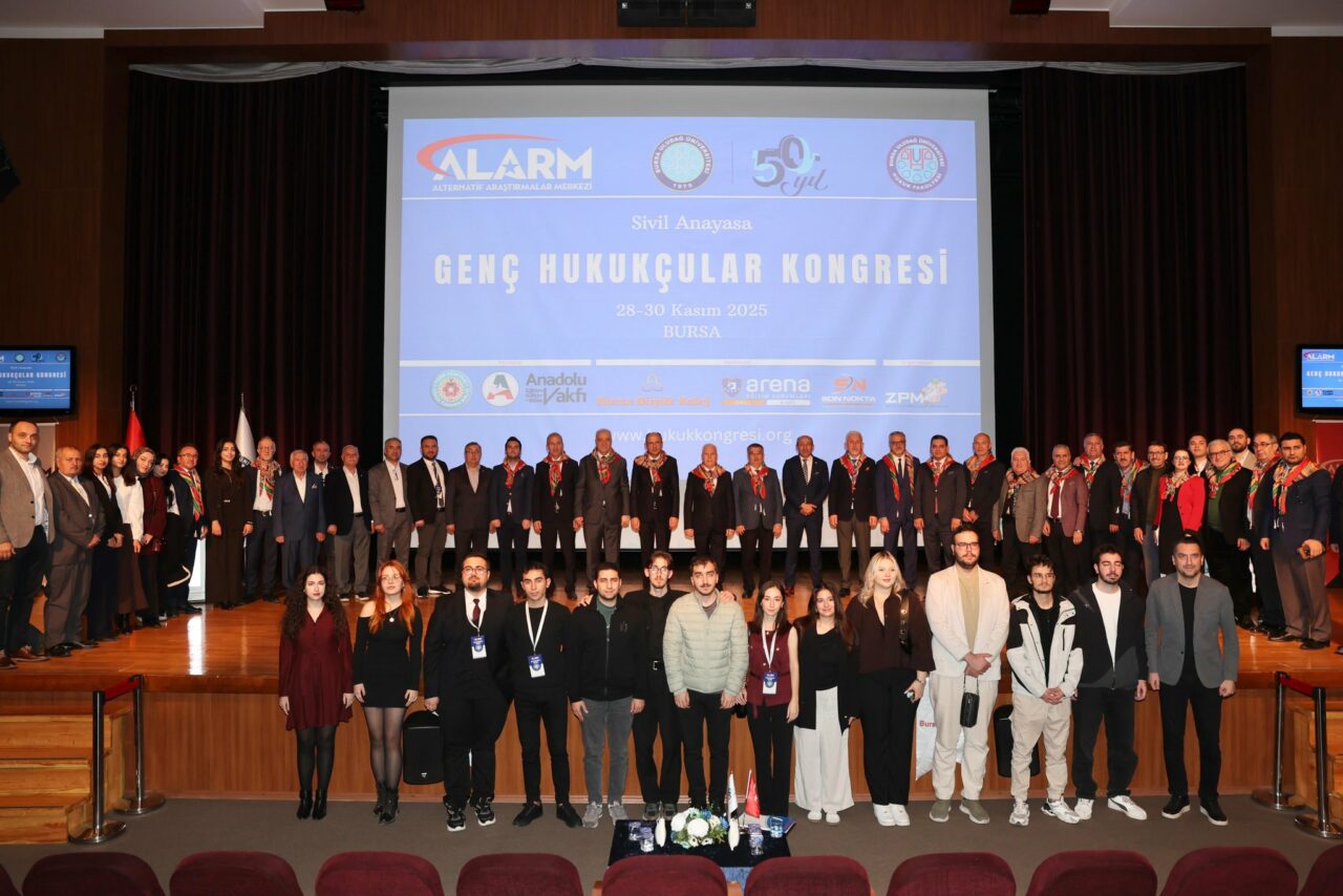 Bursa’da Başkan Bozbey’den genç hukukçulara büyük destek