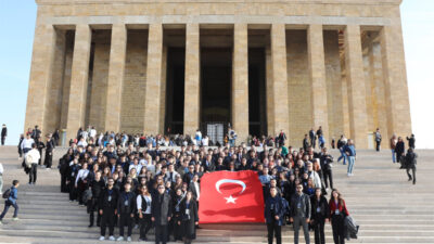 Bursalı gençler, Ata’nın huzuruna çıktı