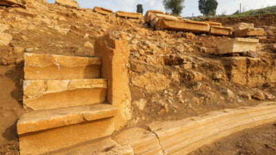 Bursa Gölyazı’daki kazılarda yeni gelişme! Orijinal yerlerine konuluyorlar