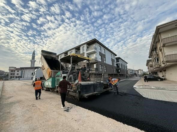 Bursa İnegöl’de 3 bölgede asfalt hamlesi