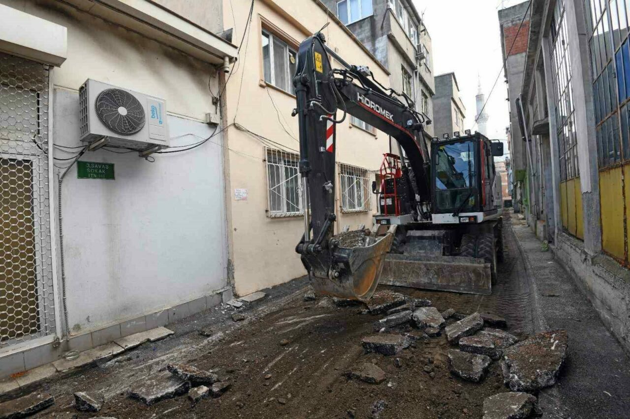 Bursa Osmangazi’de eski asfaltlar yenileniyor