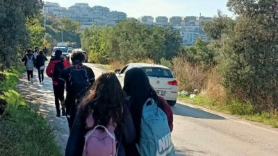 Bursa’da bu okula gidebilmek adeta çile! Öğrenciler kara kara düşünüyor…
