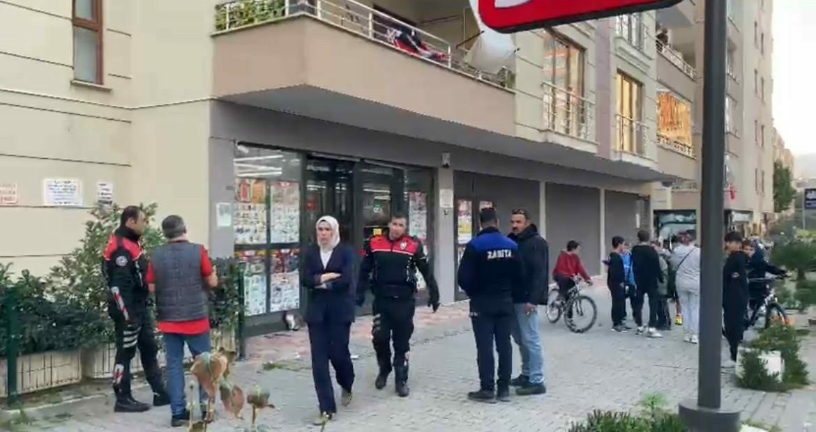 Bursa’da eski eşini markette bıçakladı Bursa’da eski eşini markette bıçakladı