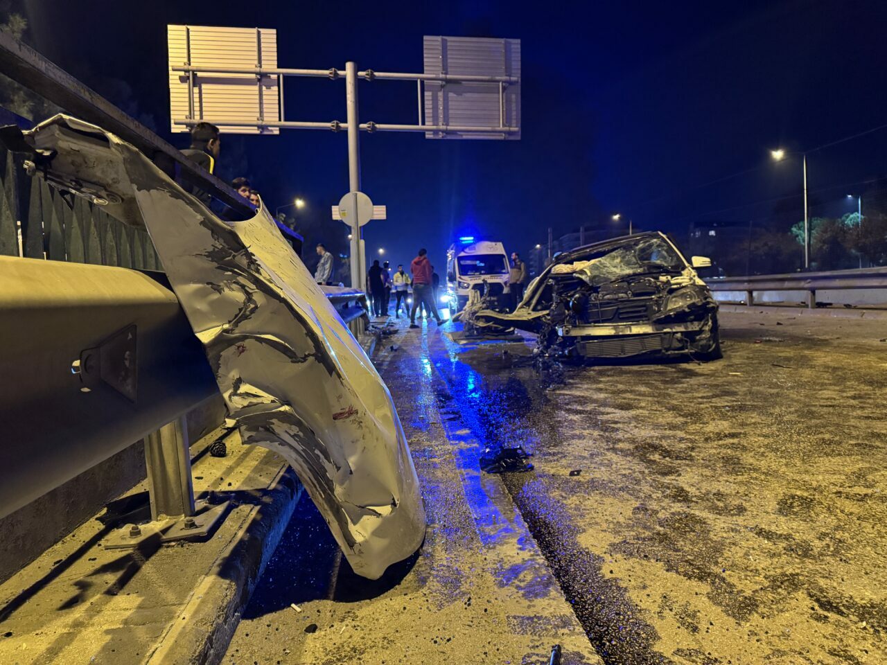 Bursa’da feci kaza: Çok sayıda yaralı var Bursa’da feci kaza: Çok sayıda yaralı var