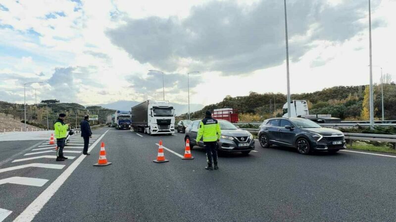 Bursa’da feci kaza! Sürücü canını zor kurtardı…