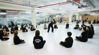 Bursa’da geleceğin dansçılarını burada yetiştiriyor