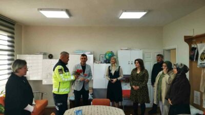 Bursa’da jandarmadan Öğretmenler Günü’nde anlamlı ziyaret