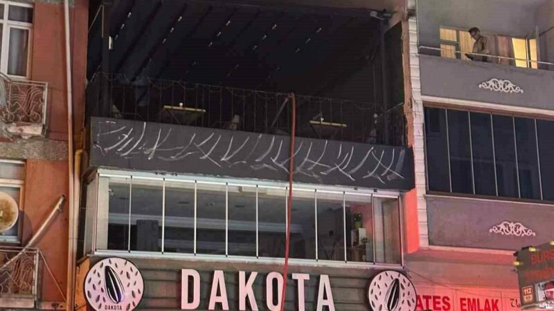 Bursa’da kafe yangını