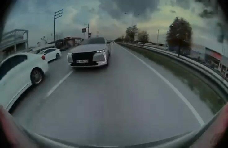 Bursa’da makas terörü! O anlar kamerada