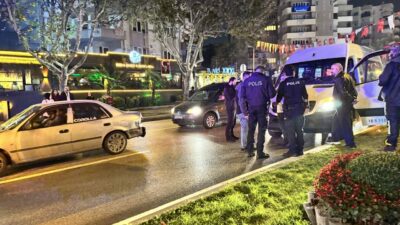 Bursa’da servis aracı yayaya çarptı