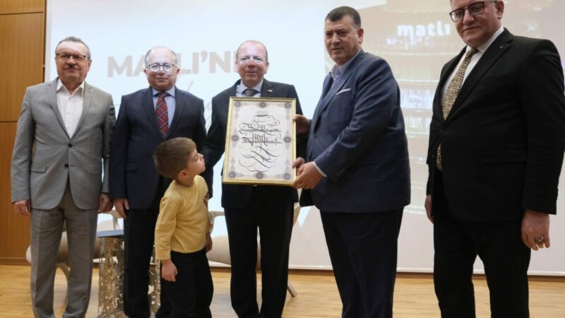 Özer Matlı Mudanya Üniversitesi’nde gençlerle buluştu: ‘Değerlerinize sahip çıkın’
