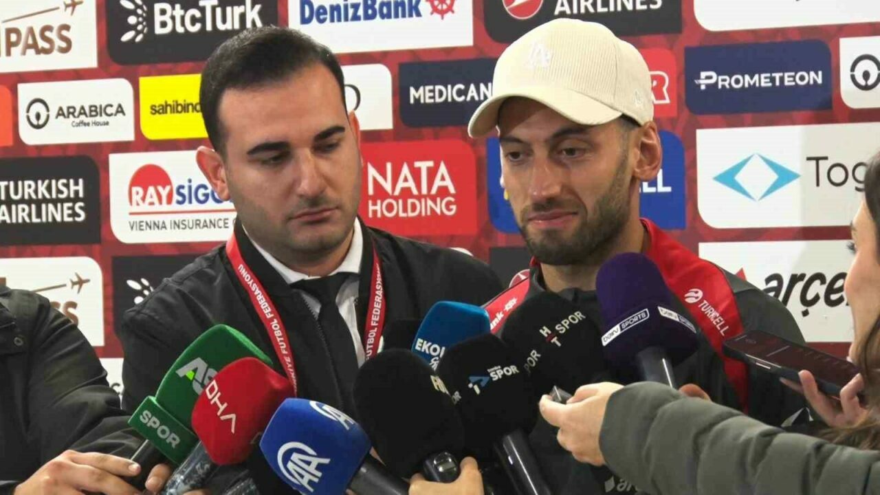 Çalhanoğlu Bursa taraftarından çok etkilendi