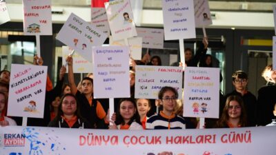 Bursa’da Çocuk Hakları Günü’ne renkli kutlama