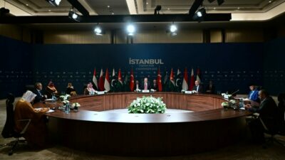 Dünyanın gözü İstanbul’da! Gazze zirvesi başladı