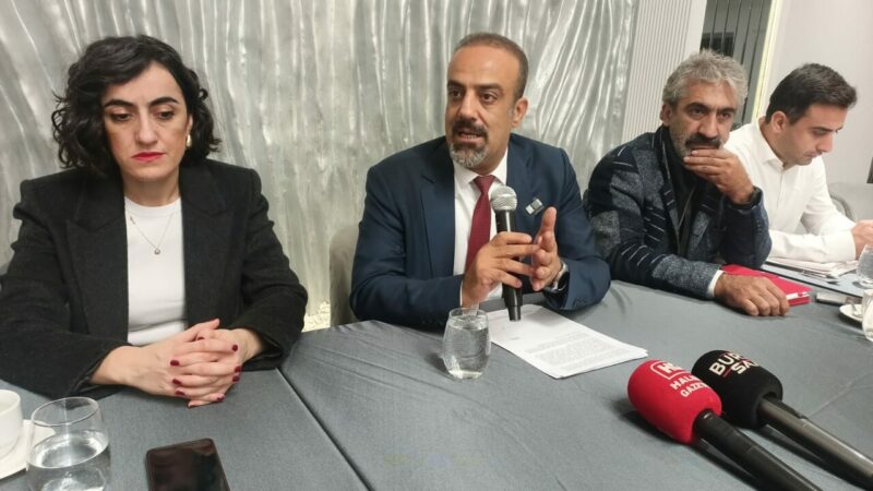 Eğitim-İş’ten Bursa için acı bilanço: ‘Bursa eğitimi can çekişiyor’ Bursa’da eğitim alanındaki sorunların, çocukların ve gençlerin potansiyelini sınırladığını belirten