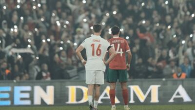 Sokaklarında top oynadığı Bursa’da milli maça çıktı