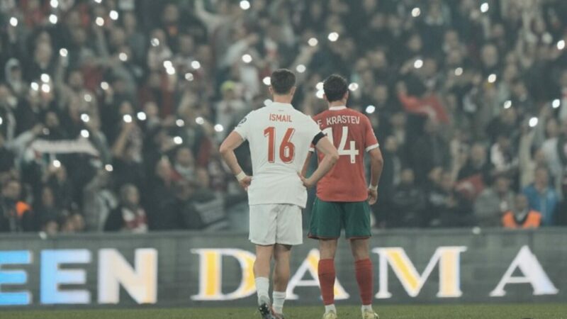 Olay Gazetesi Yazarı Ahmet Emin Yılmaz, İznikli Milli futbolcu İsmail