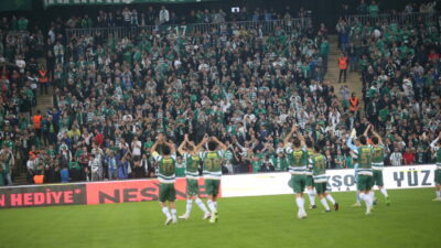 Bursaspor’un zirve yolunda kritik günü! Büyük taraftarla telafi zamanı