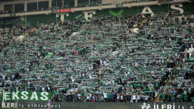 Bursaspor tribünleri yine bildiğiniz gibi! İşte taraftar sayısı