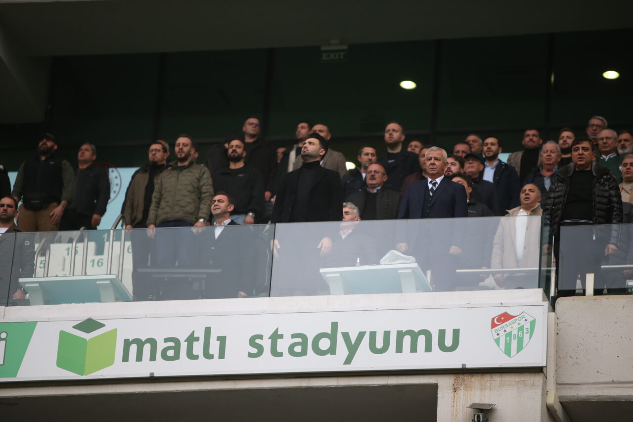 Bursaspor Başkanı Çelik’ten galibiyet paylaşımı