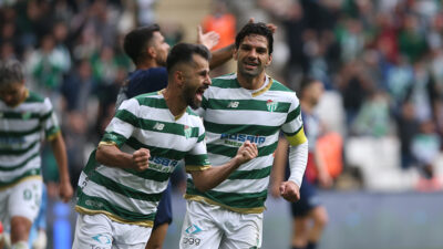 Bursaspor 3 puanı 3 golle aldı!