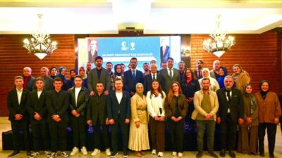 AK Parti Bursa’ya rekor yeni üye katılımı