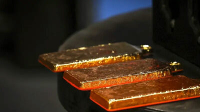 Altın 4 haftanın dibinde