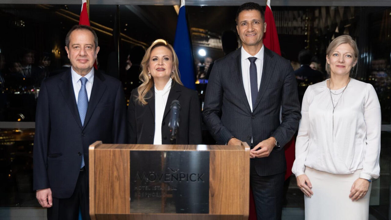 Çağlar ailesinin gurur töreni; Yeşim Çağlar Hattat, Lüksemburg Fahri Konsolosu beratını aldı Çağlar ailesinin gurur töreni; Yeşim Çağlar Hattat, Lüksemburg Fahri Konsolosu beratını aldı