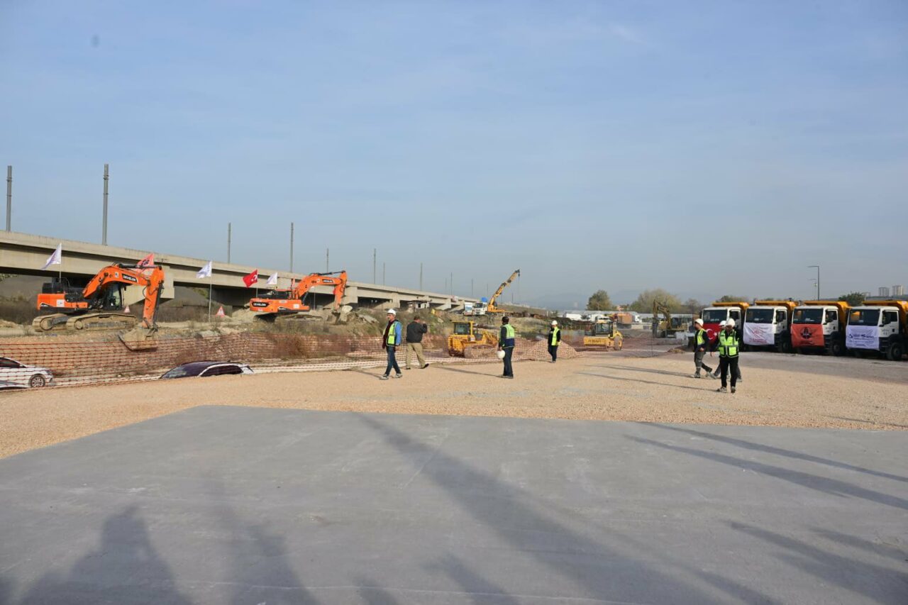 Bursa’nın 1 milyar 160 milyon lira maliyetli yeni bağlantı yolu zamanında biter mi?