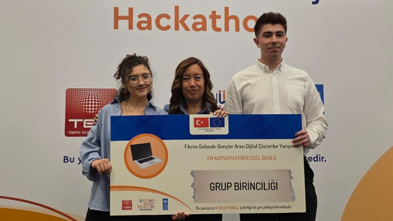 Bursalı gençlerden büyük başarı