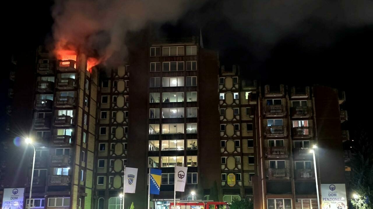 Huzurevinde yangın faciası: Çok sayıda kişi hayatını kaybetti