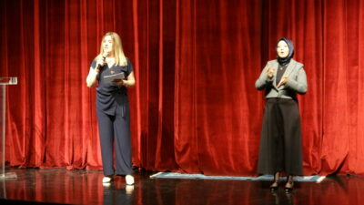 İşitme engellilerin işiten çocukları Bursa’da sahne aldı! Alperen için…