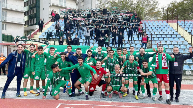 İnegöl Kafkasspor, lider Çorlu Spor 1947’yi deplasmanda devirmeyi başardı.